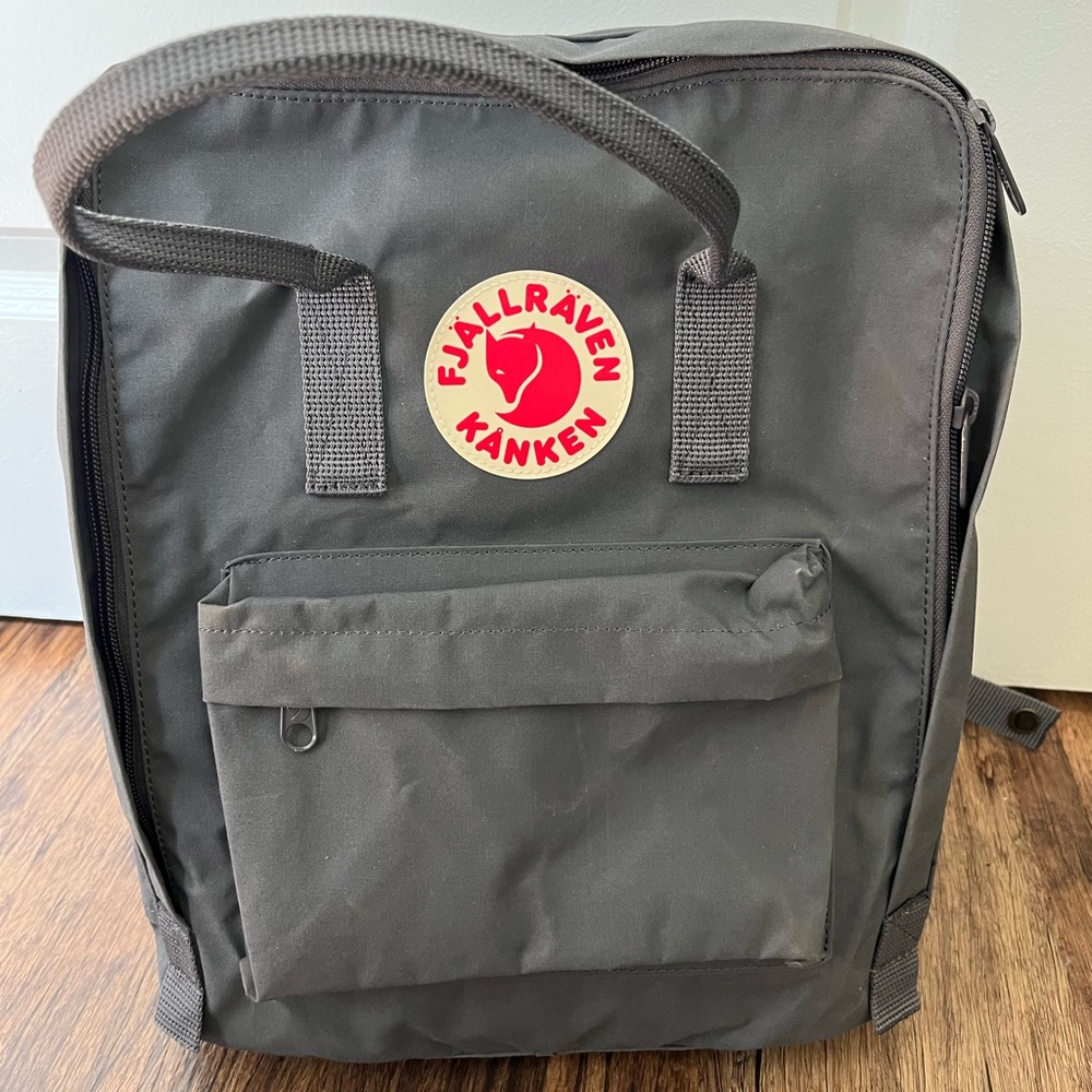 Fjällräven Kånken Gray Backpack - 16L